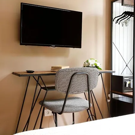 Le Grand 1er Hotel Maisons-Alfort