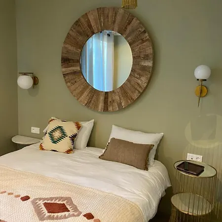 Hotell Le Grand 1er Maisons-Alfort