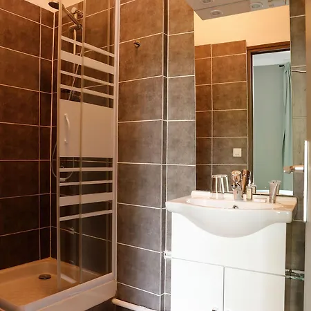 Le Grand 1er Hotel 2*