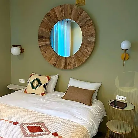 Le Grand 1er Hotel 2*
