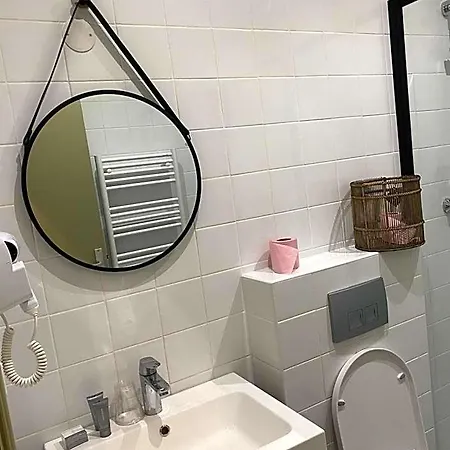 Hotell Le Grand 1er Maisons-Alfort